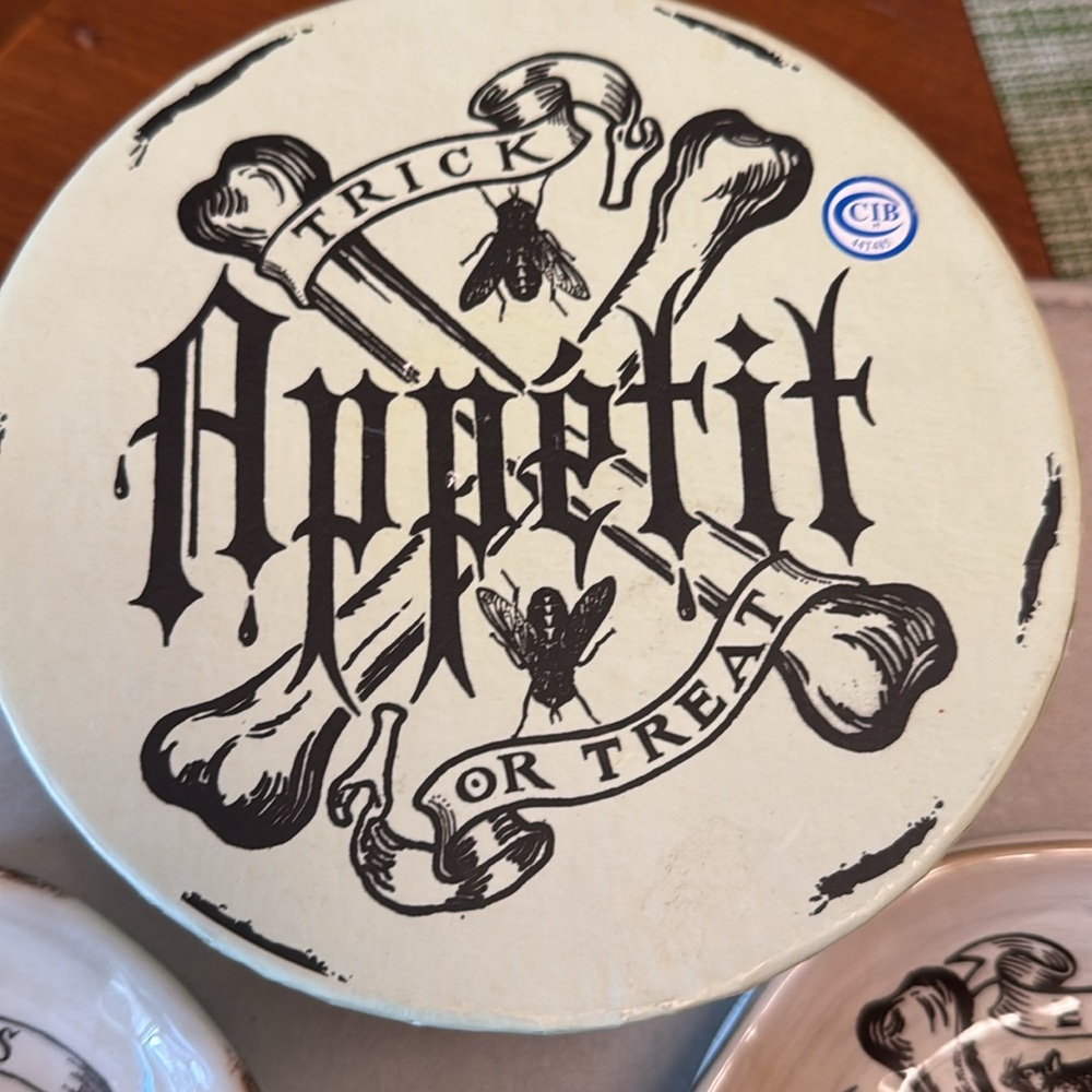Halloween Dessert plates. Set a four. Ghoulish. Vintage. Dept. 56 New in box - Picture 6 of 11